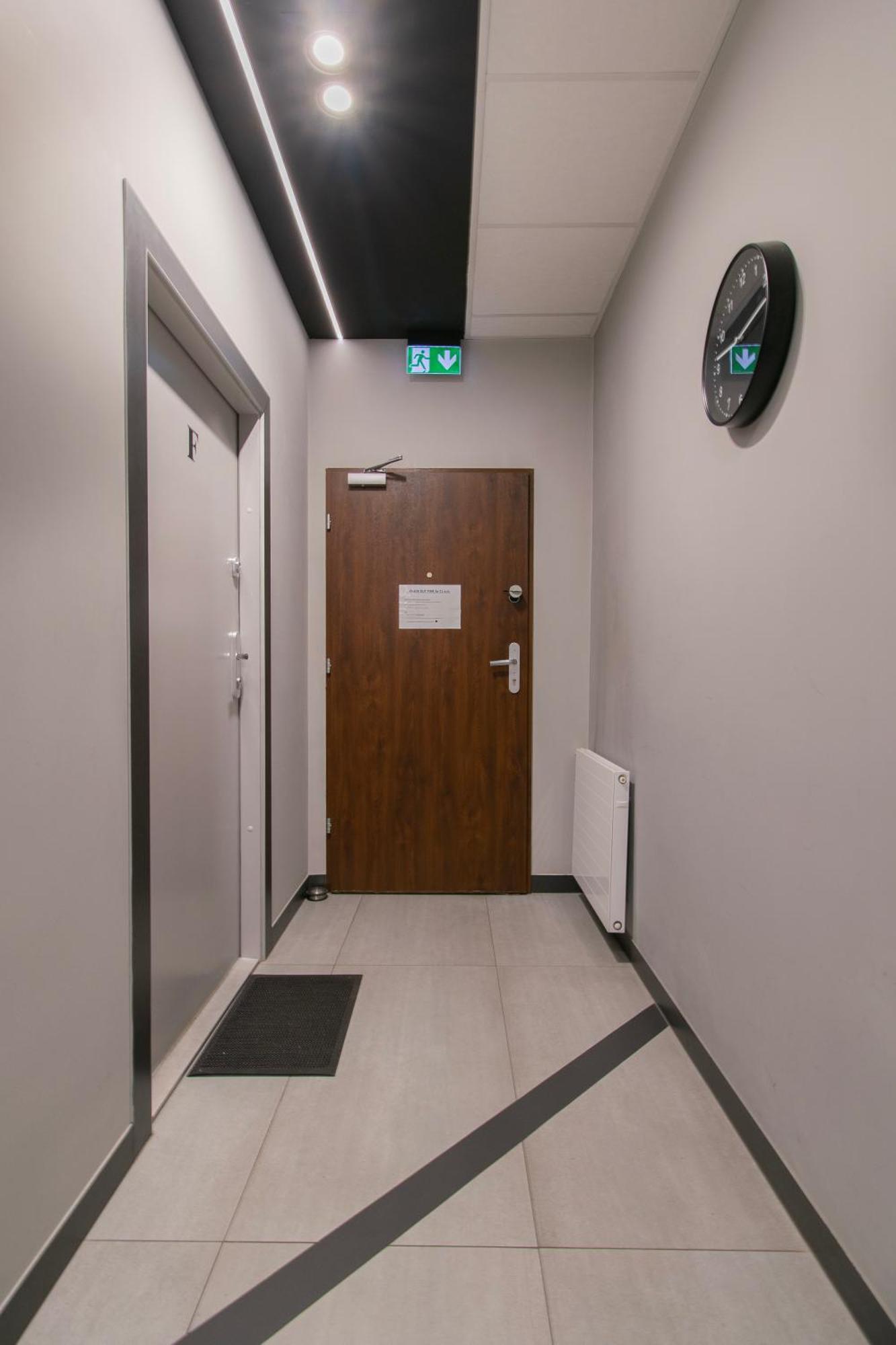 Compact Studios Slowackiego Avenue Красков Екстериор снимка